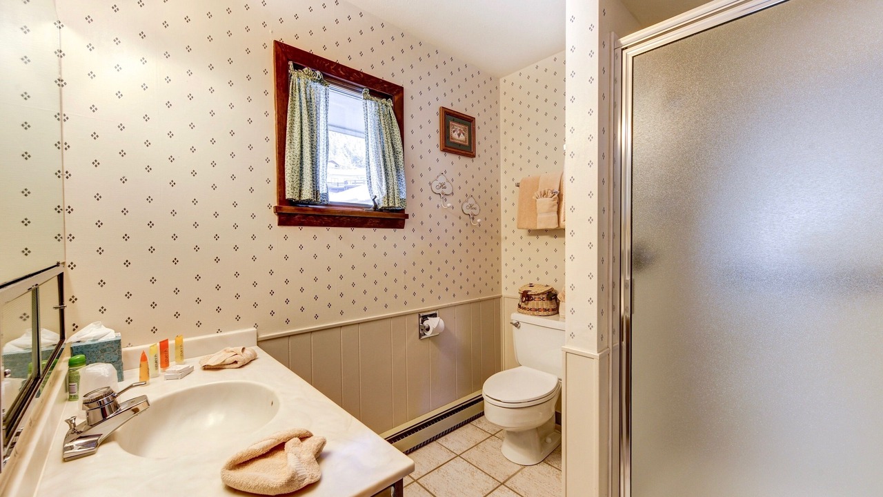 Photo of Bathroom in Windcliff Estates