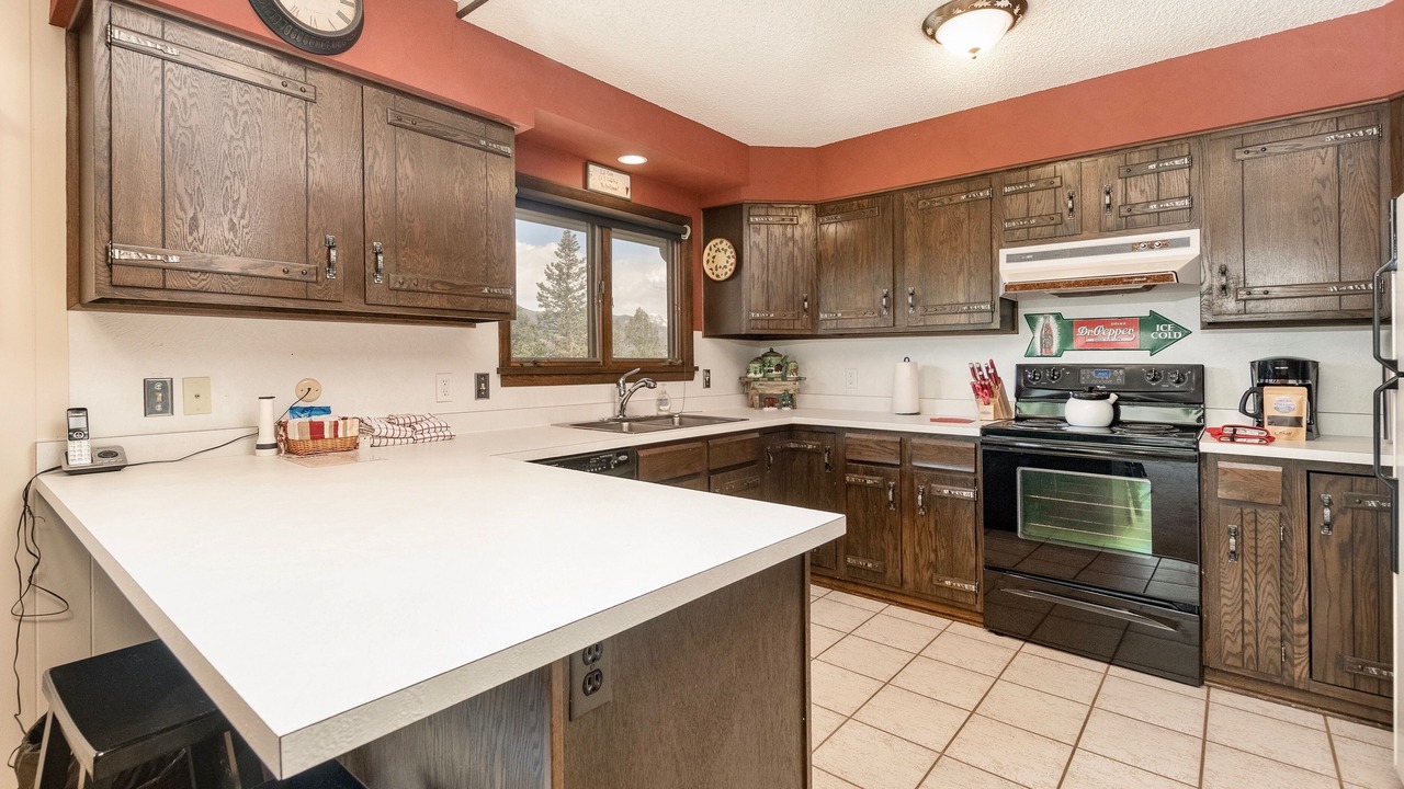 Photo of Bedroom in Windcliff Estates