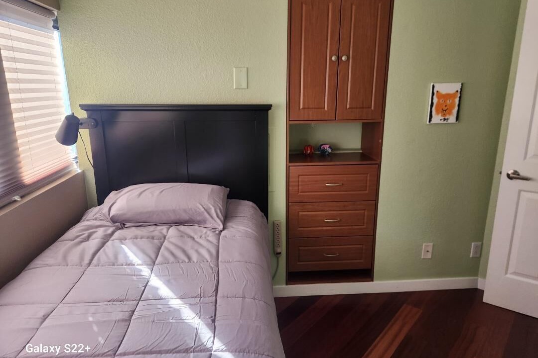 Photo of Bedroom in Five Points