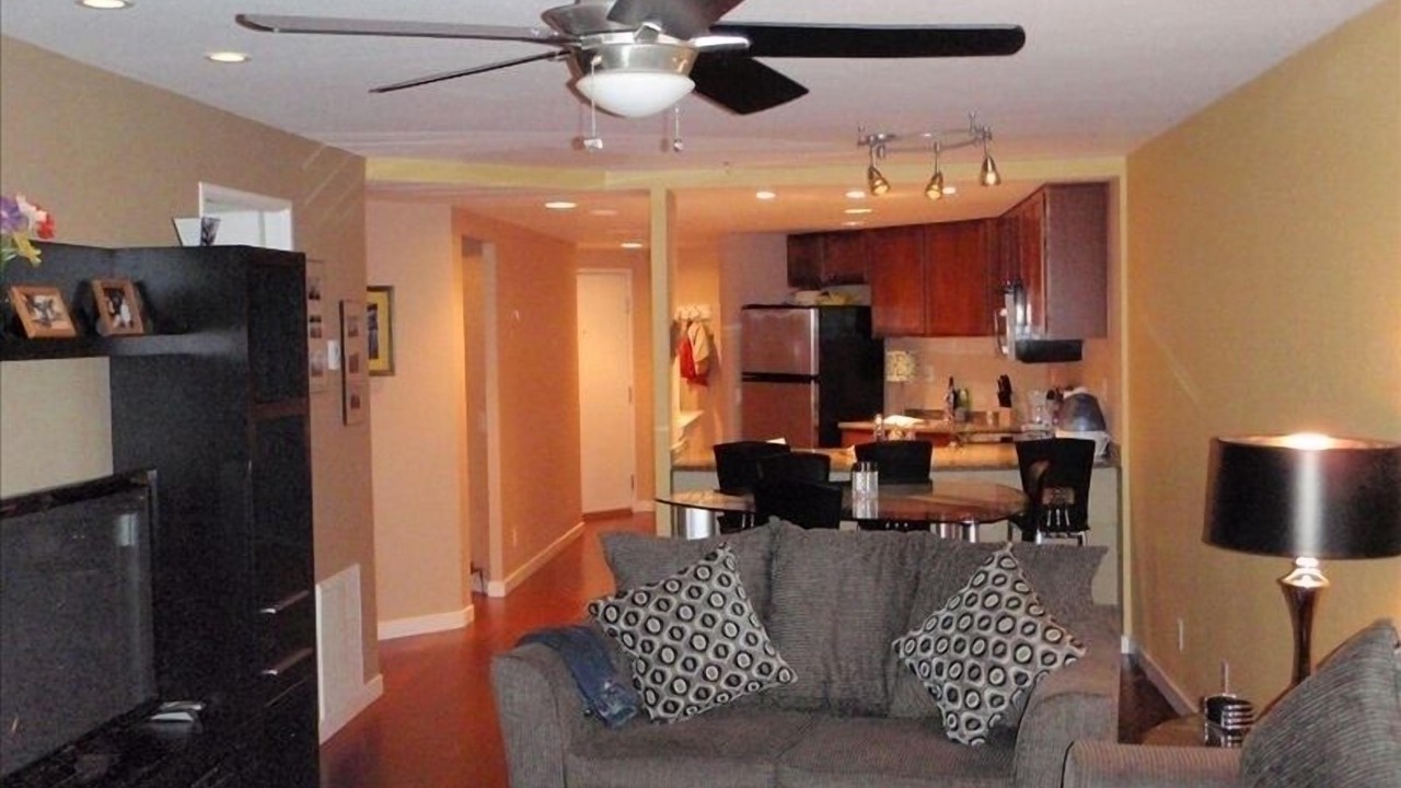Photo of Livingroom in Five Points