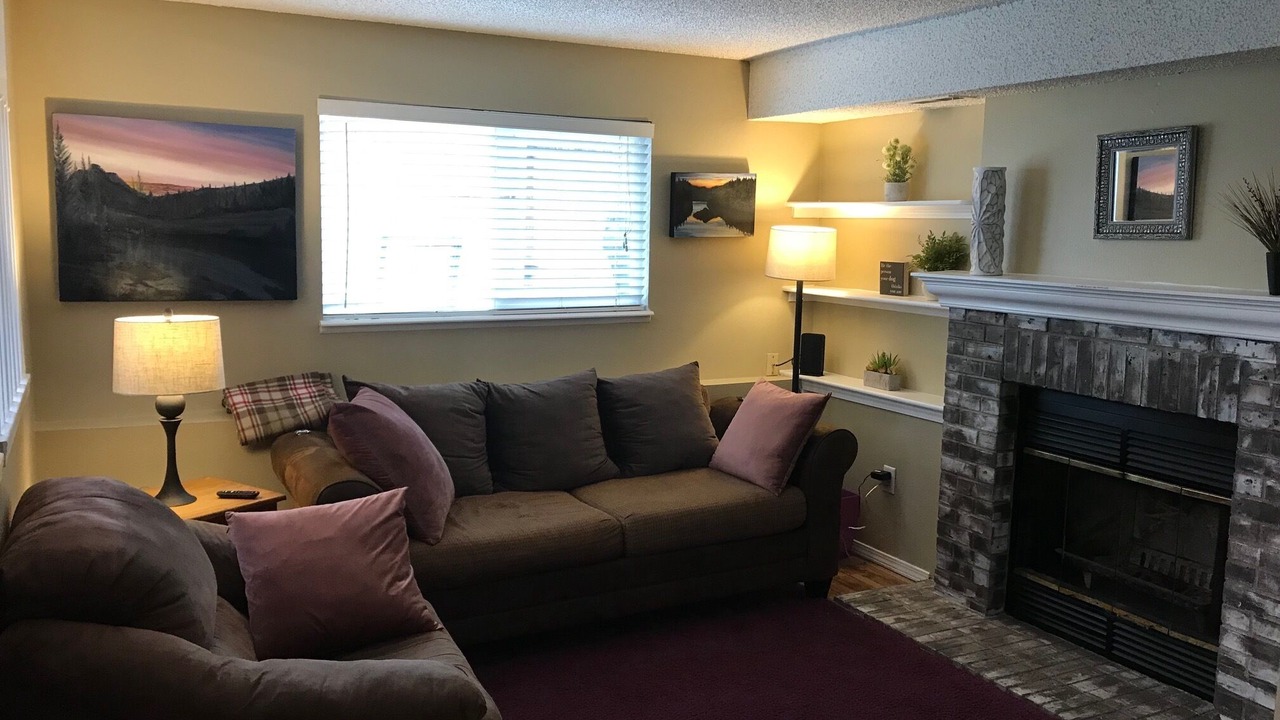 Photo of Livingroom in West Colorado Springs