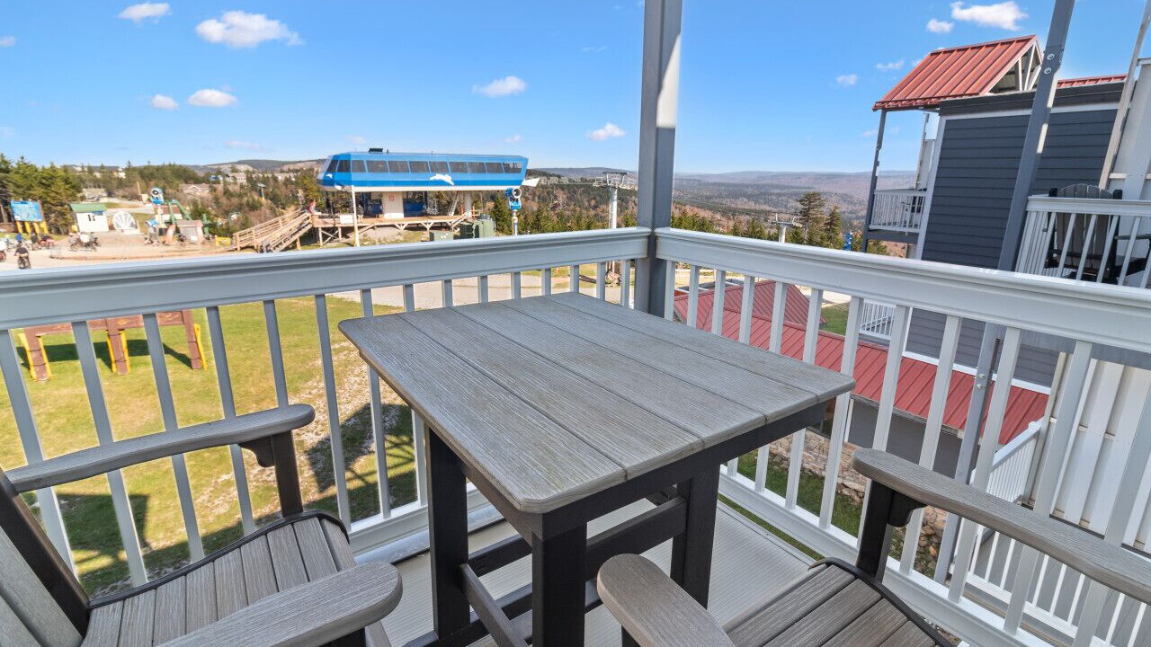 Photo of Outdoor in Snowshoe