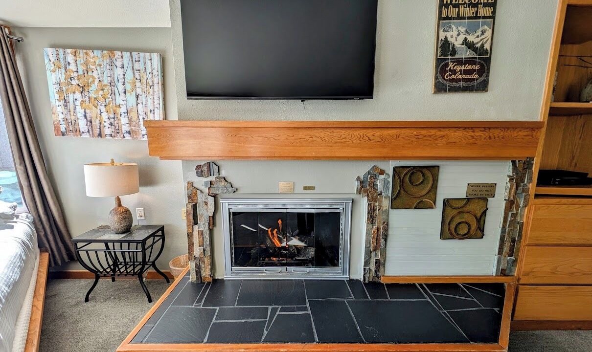 Photo of Livingroom in Lakeside Village