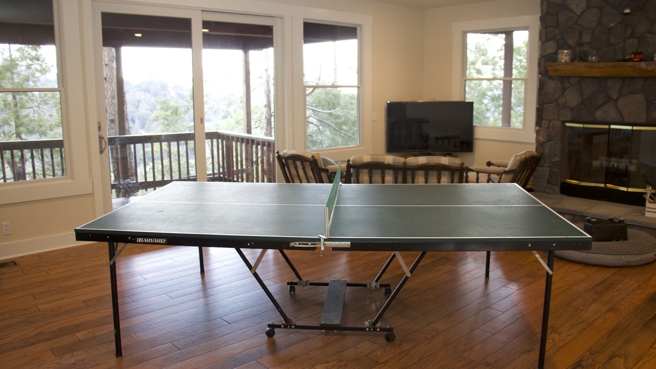 Photo of Bedroom in Crestline