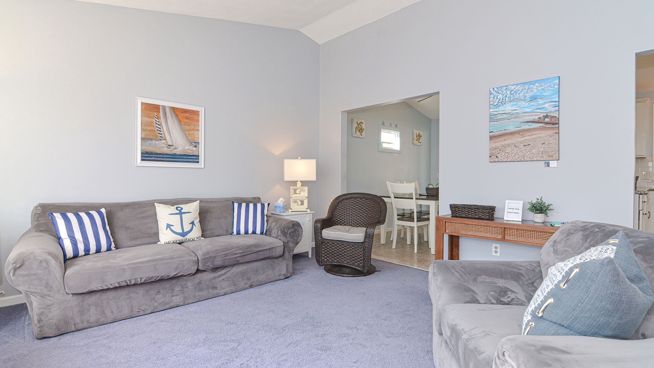 Photo of Livingroom in Narragansett Pier