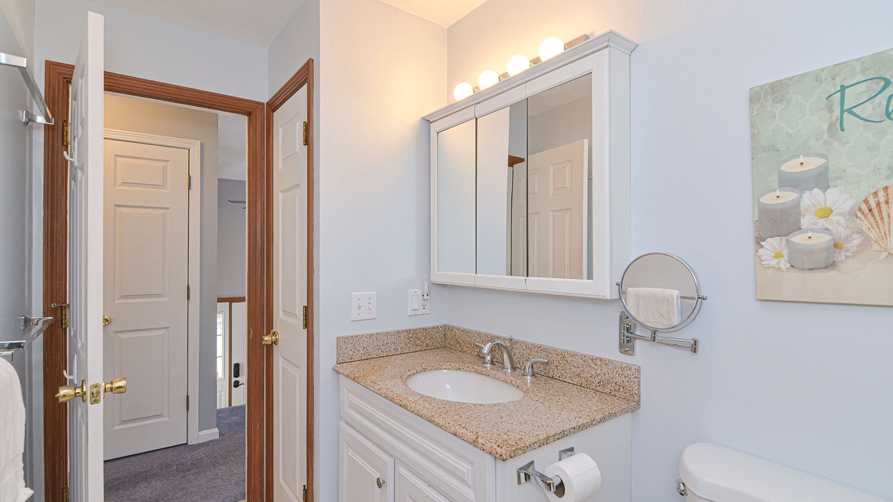 Photo of Bathroom in Narragansett Pier