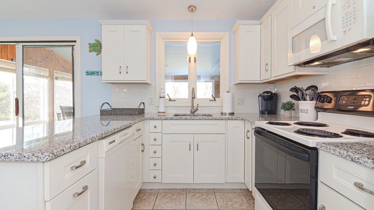 Photo of Kitchen in Narragansett Pier