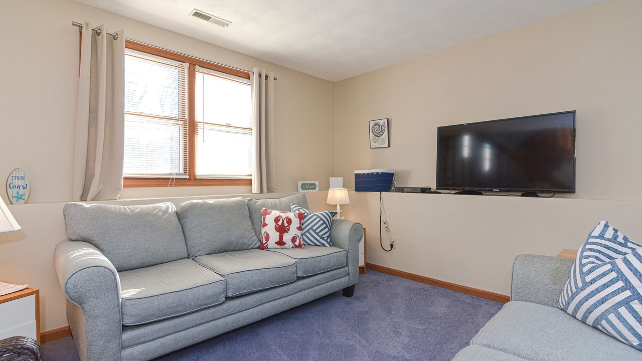 Photo of Livingroom in Narragansett Pier