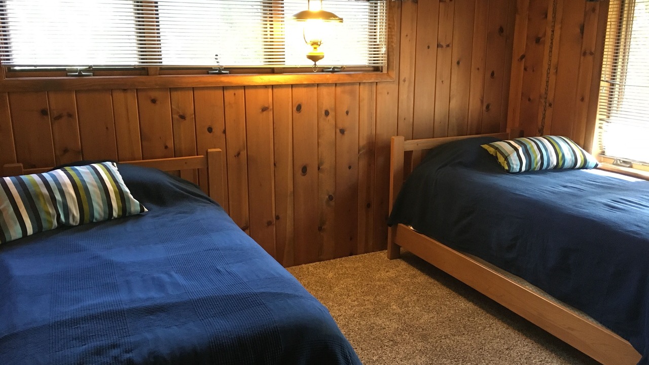 Photo of Bedroom in Maple City