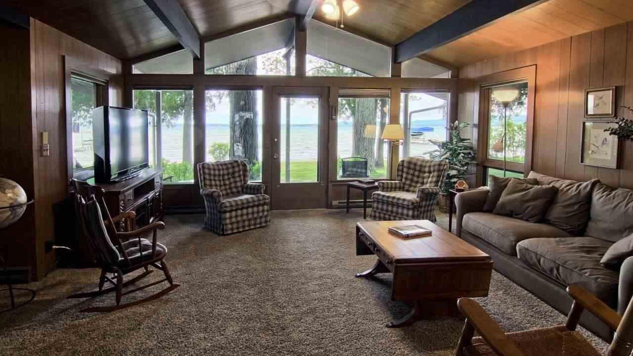 Photo of Livingroom in Maple City