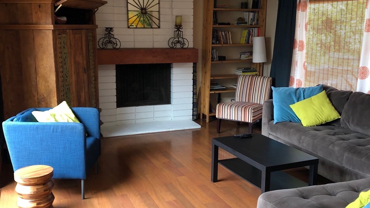Photo of Livingroom in Old Towne