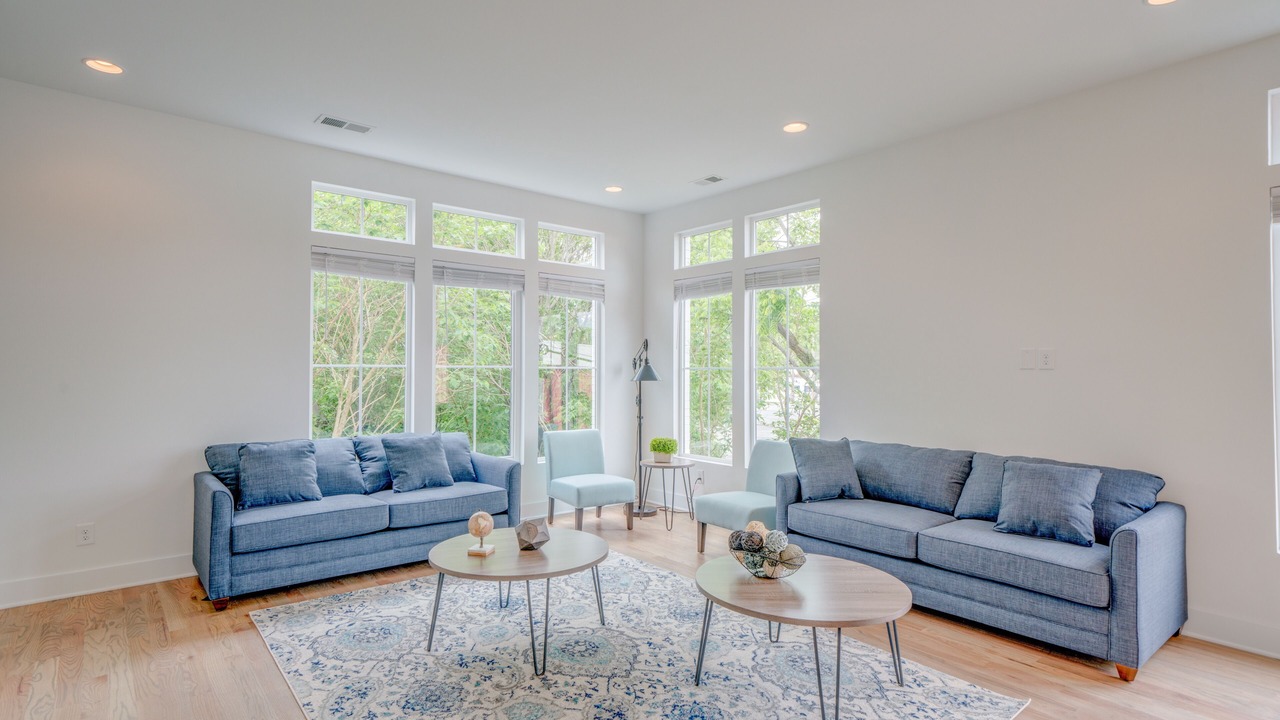 Photo of Livingroom in Talbot's Corner