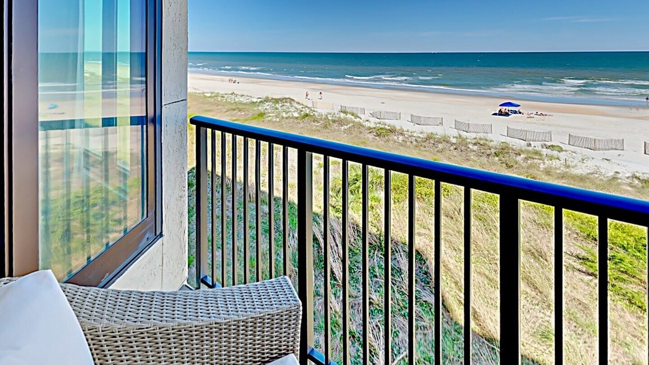 Photo of Patio Balcony in Litchfield by the Sea