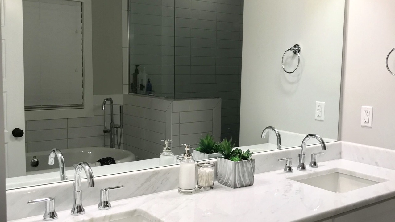 Photo of Bathroom in Edgehill