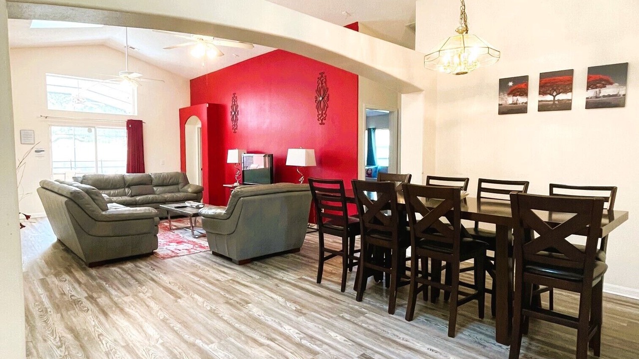 Photo of Livingroom in Windsor Palms