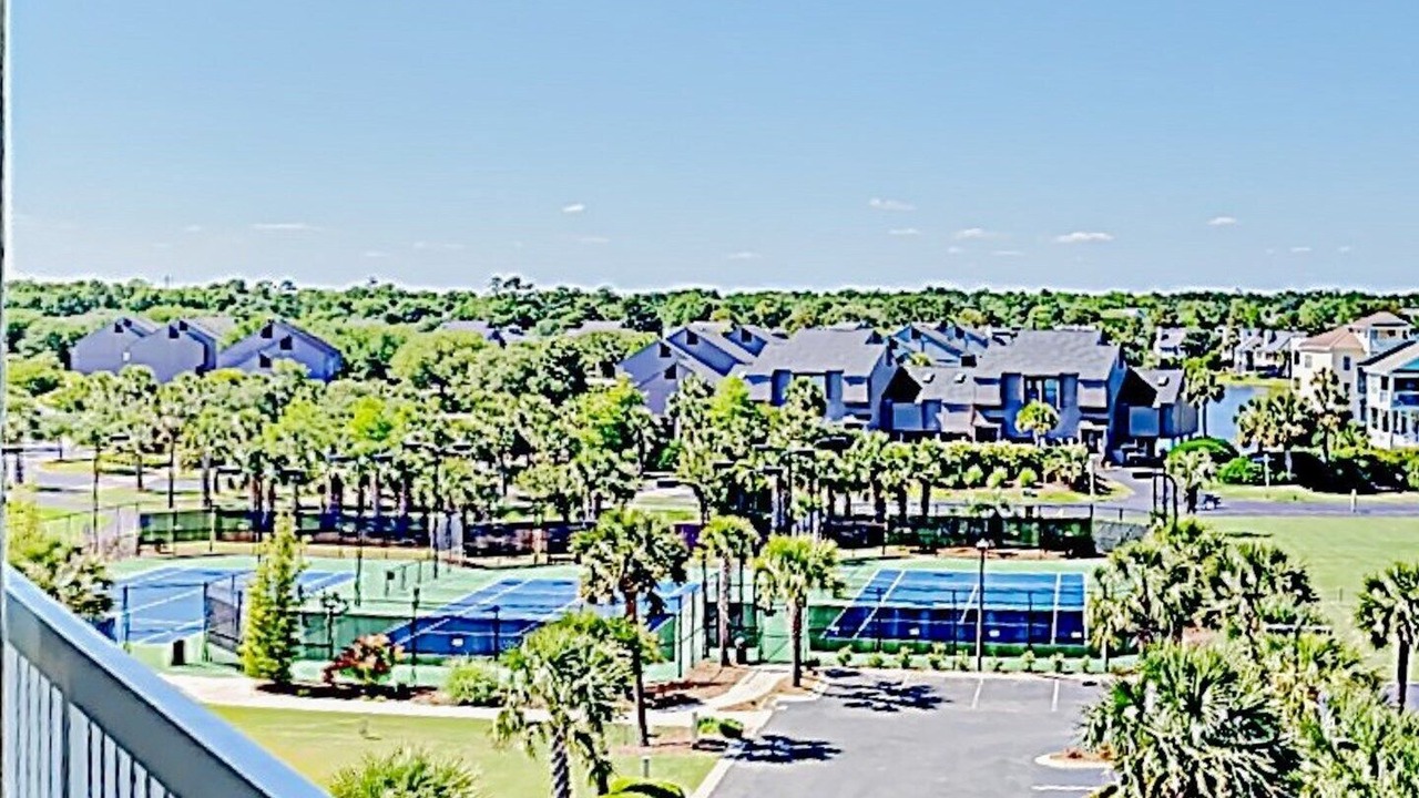 Photo of Patio Balcony in Litchfield by the Sea