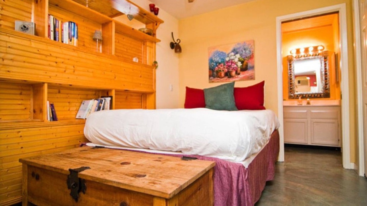 Photo of Bedroom in Barton Hills