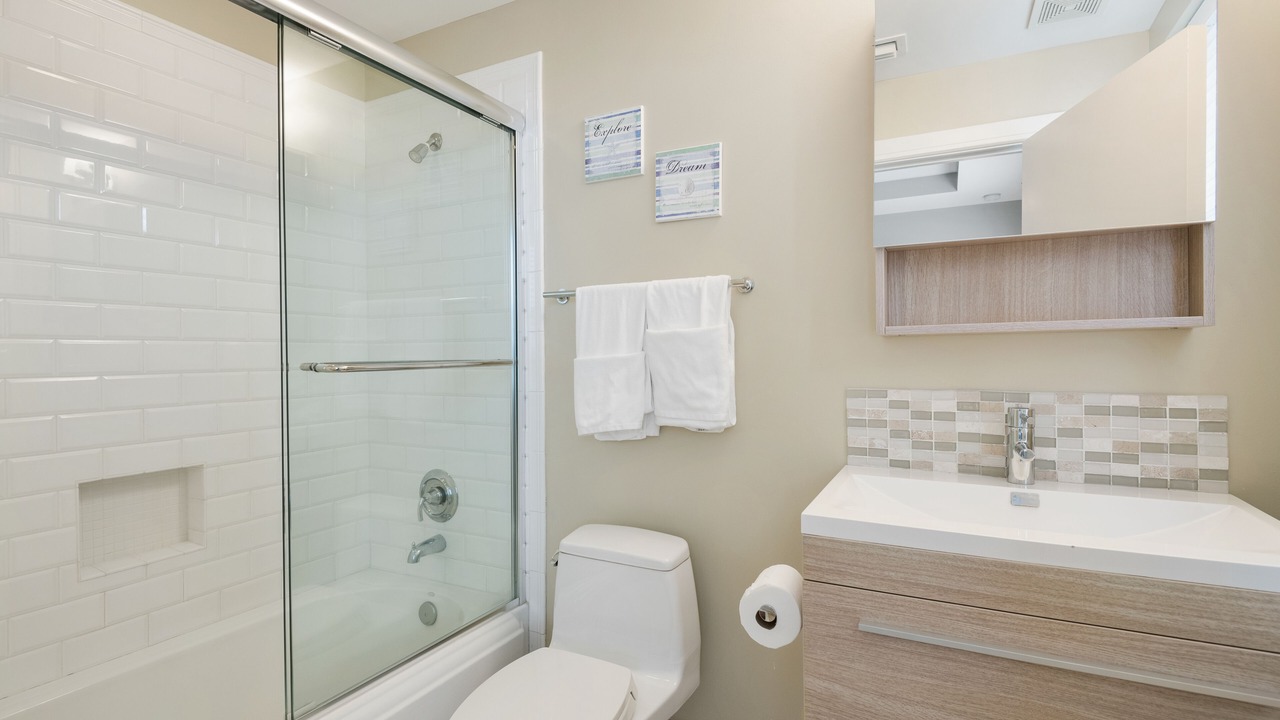 Photo of Bathroom in Central Beach