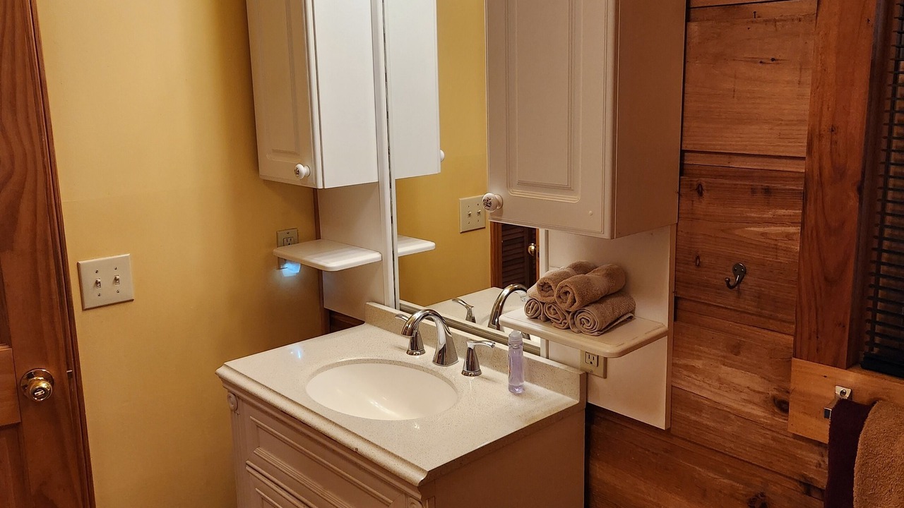 Photo of Bathroom in Ellijay
