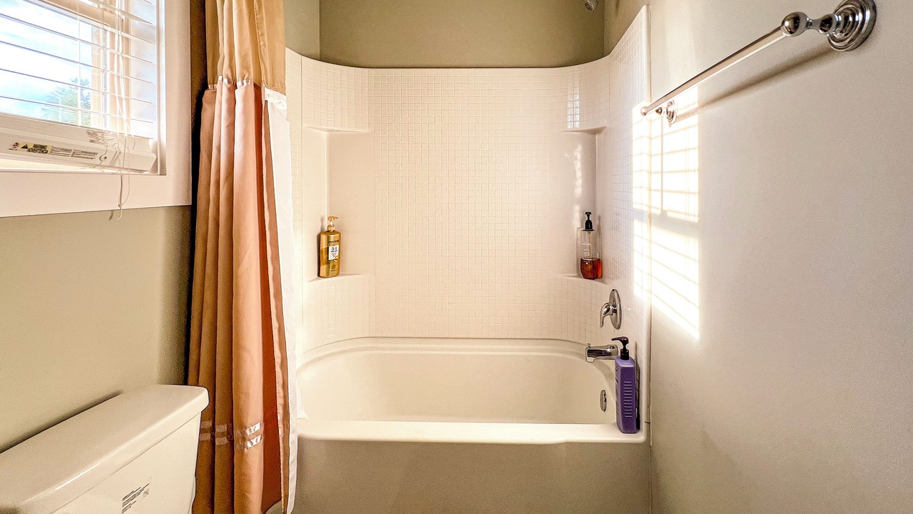 Photo of Bathroom in Edgehill
