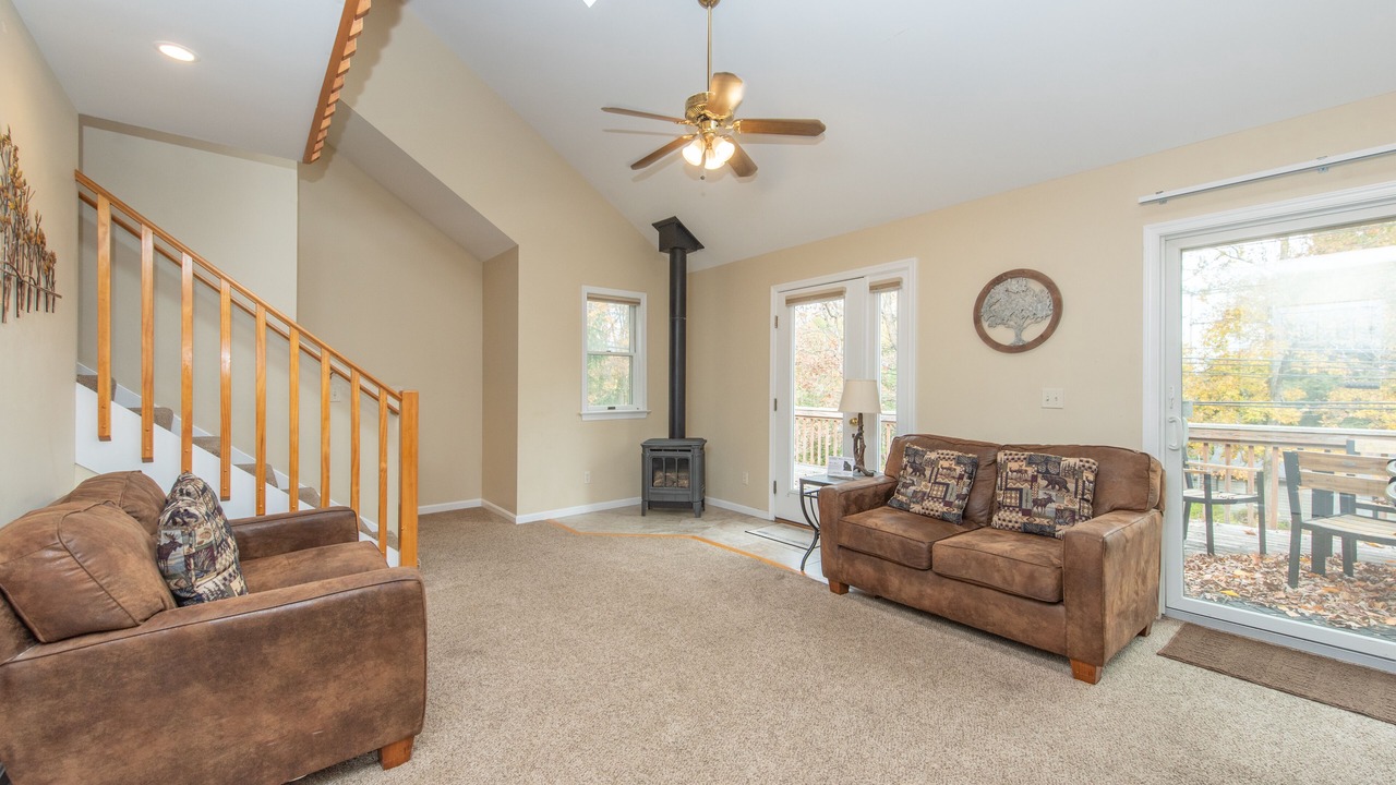 Photo of Livingroom in Thayerville
