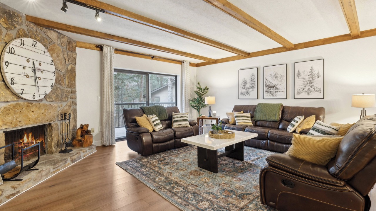 Photo of Livingroom in Chalet Village