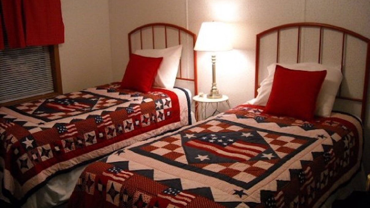Photo of Bedroom in Kelleys Island
