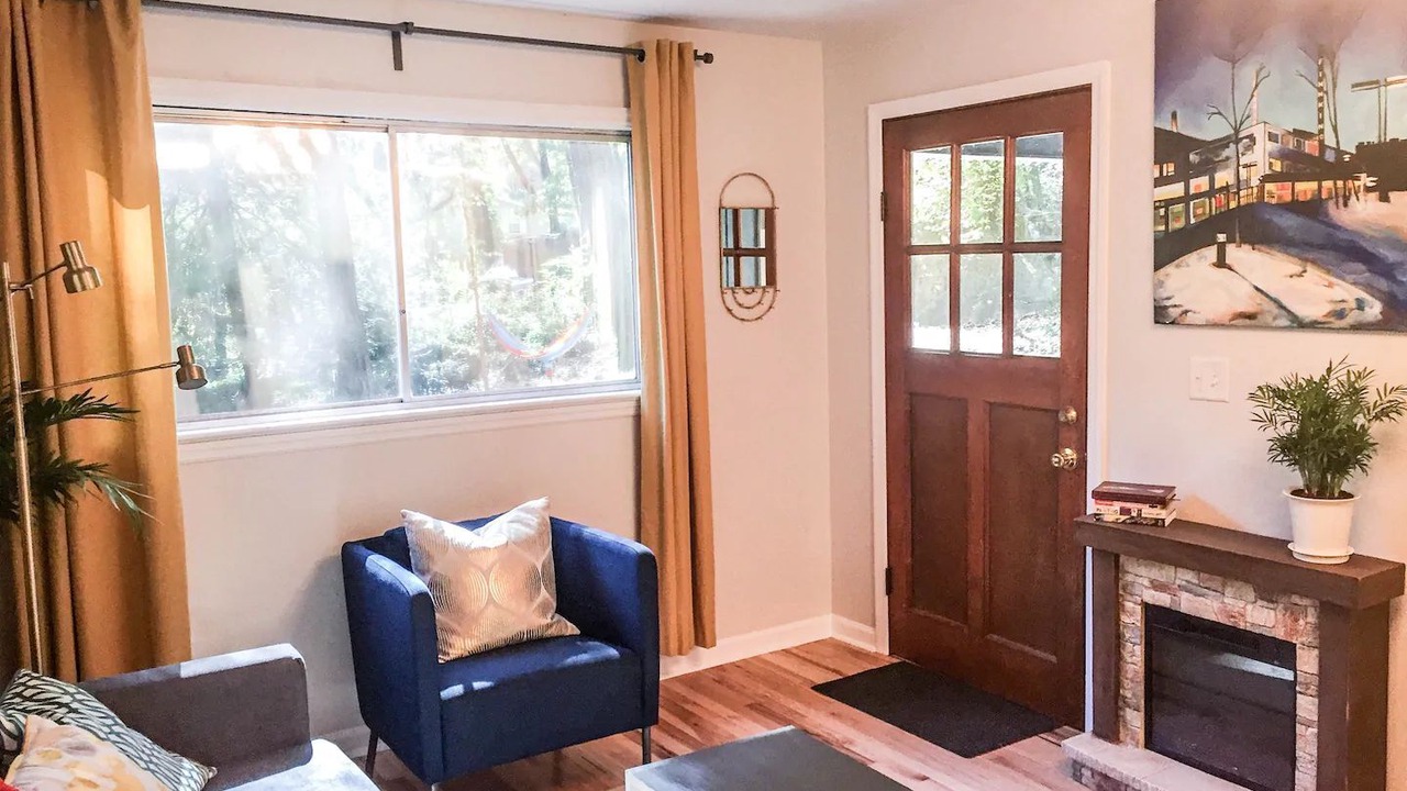 Photo of Livingroom in Chattanooga