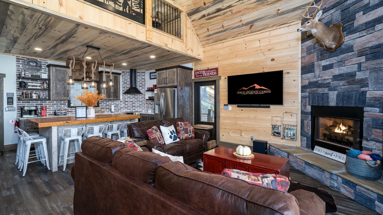 Photo of Livingroom in Ellijay