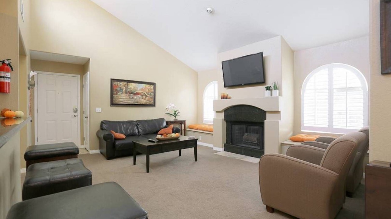 Photo of Livingroom in Spring Valley
