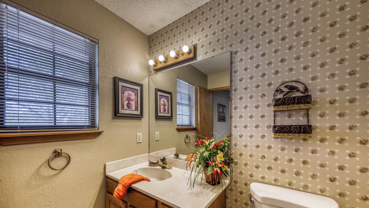 Photo of Bathroom in Ruidoso