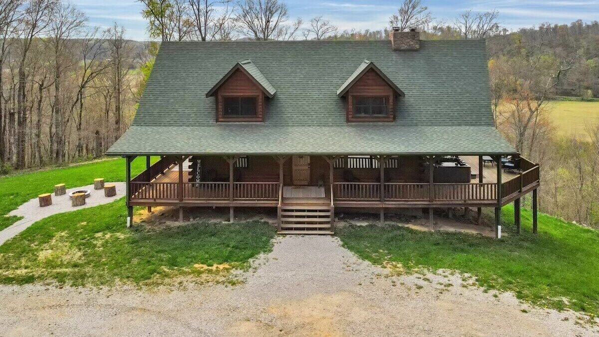 Photo of Outdoor in Sugar Grove