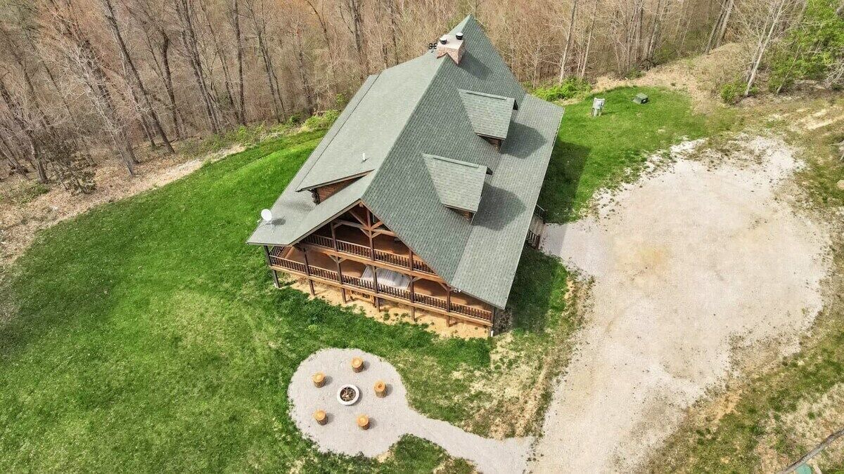 Photo of Outdoor in Sugar Grove