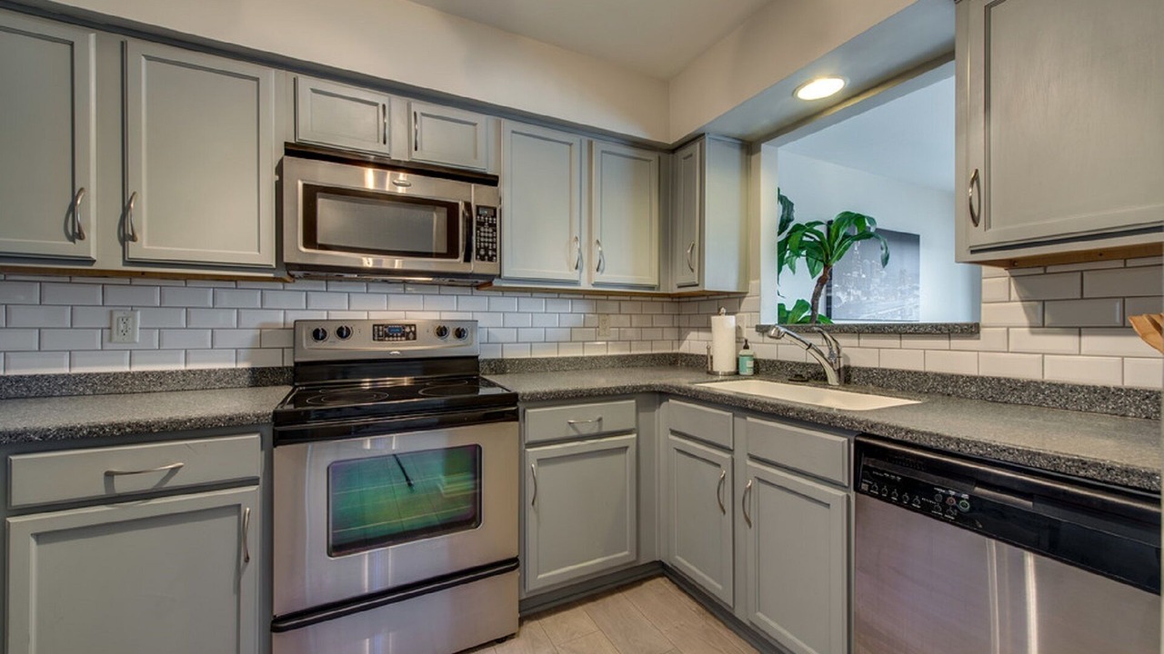 Photo of Kitchen in North Capitol