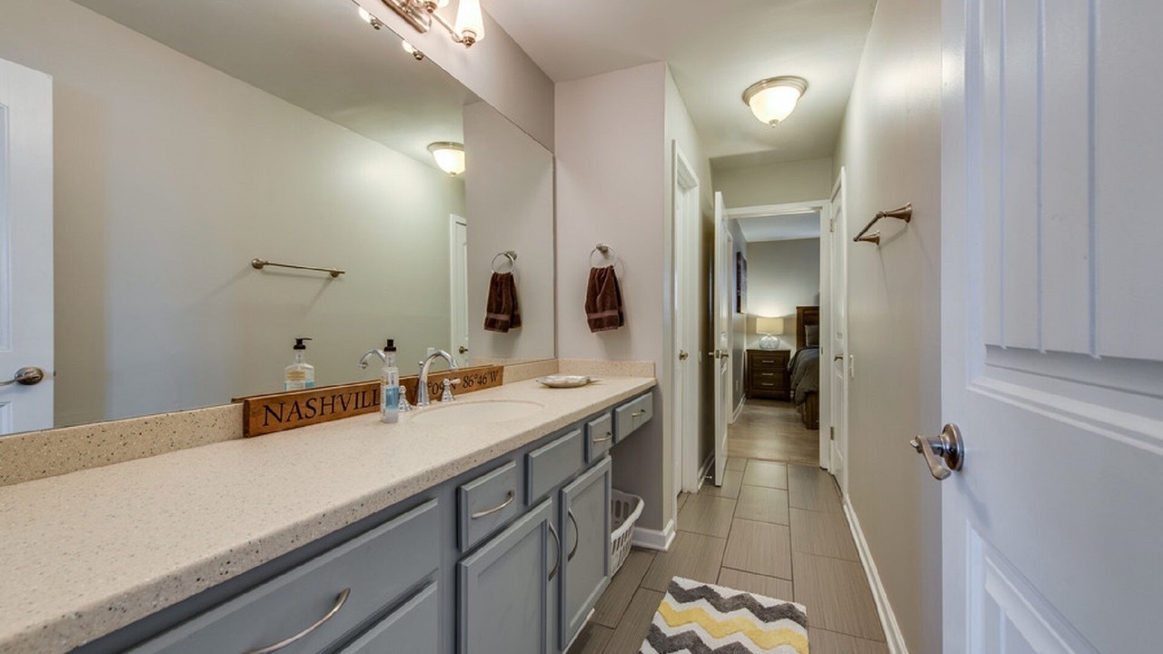 Photo of Bathroom in North Capitol