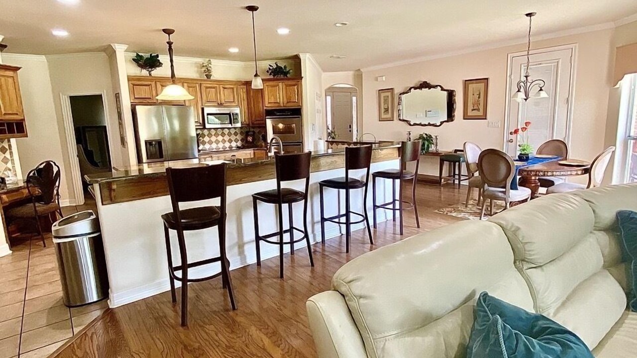 Photo of Livingroom in Flint