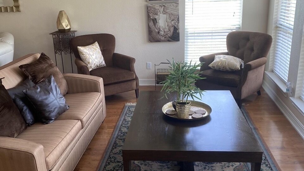 Photo of Livingroom in Flint