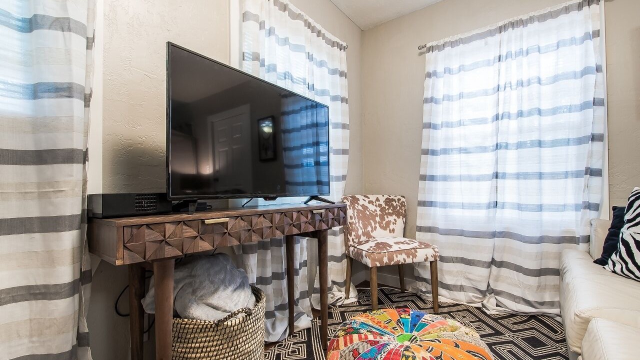 Photo of Livingroom in College Station