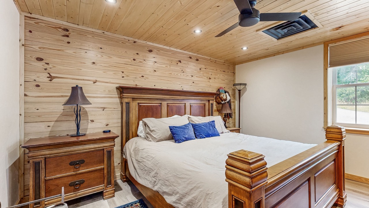 Photo of Bedroom in San Juan River Village