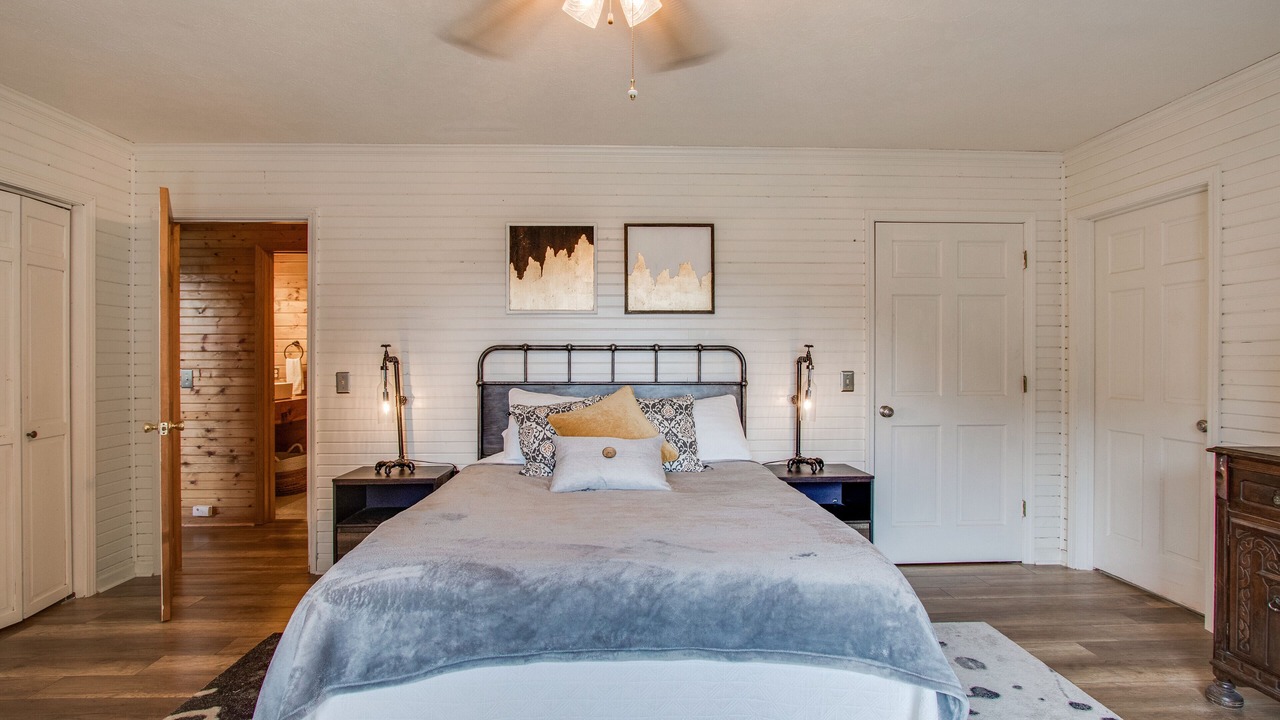 Photo of Bedroom in Baxter