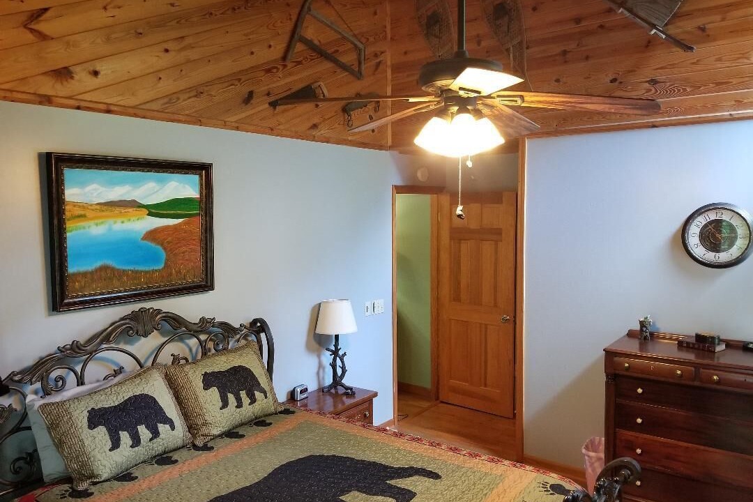 Photo of Bedroom in Ellijay