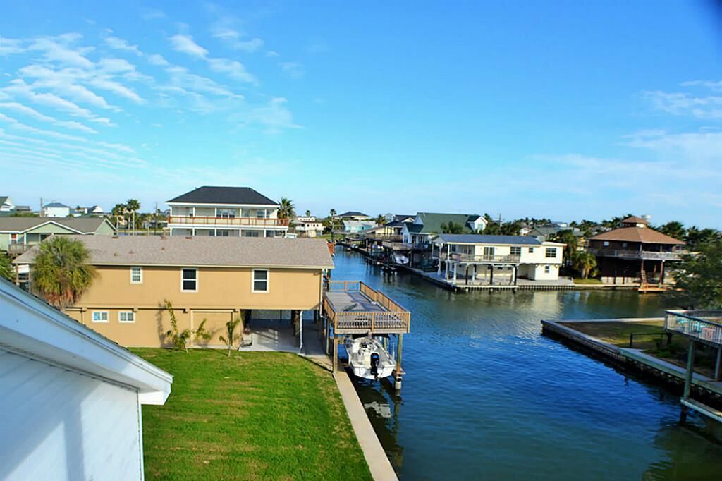 Photo of Outdoor in Jamaica Beach