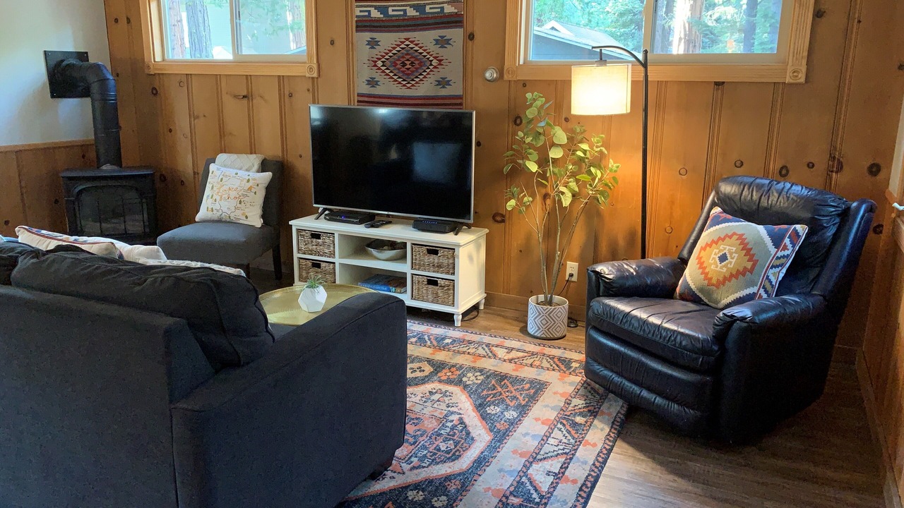 Photo of Livingroom in Tahoma