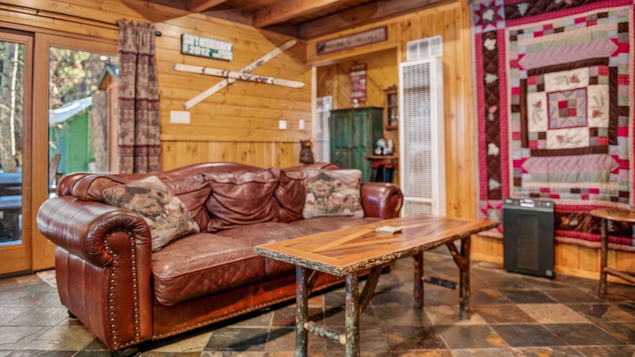 Photo of Livingroom in Big Bear Lake