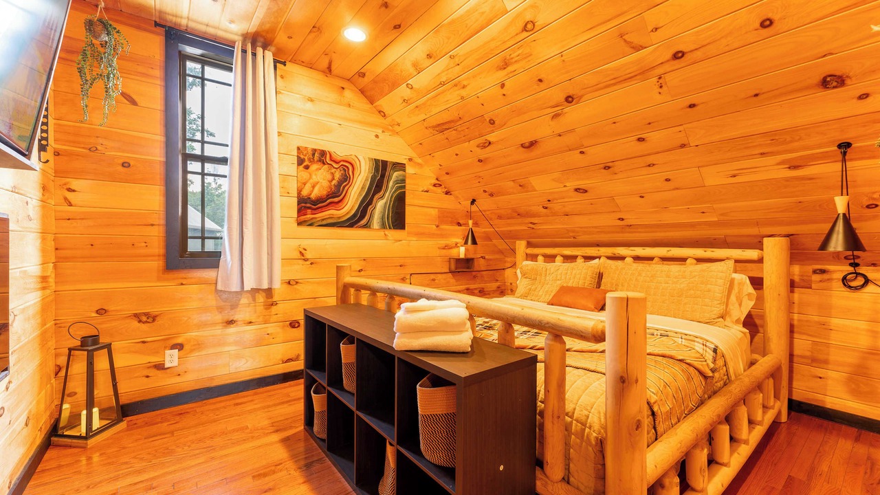 Photo of Bedroom in Bryant