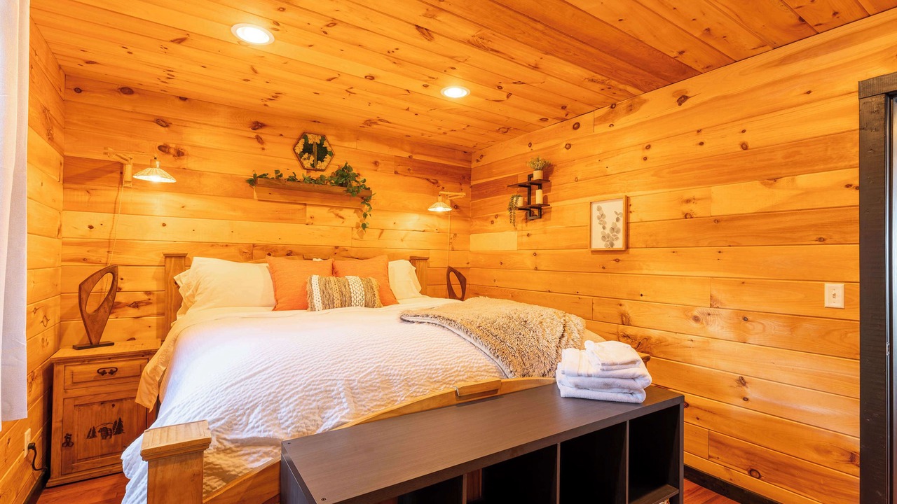 Photo of Bedroom in Bryant