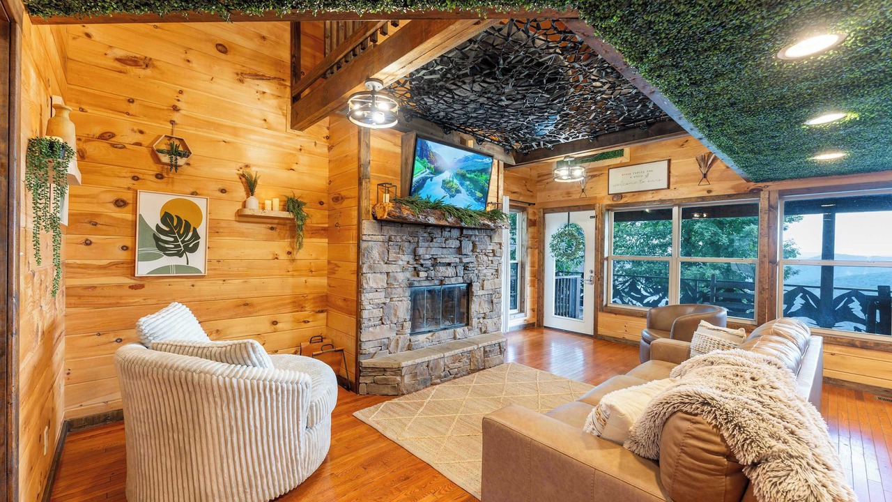 Photo of Livingroom in South Pittsburg