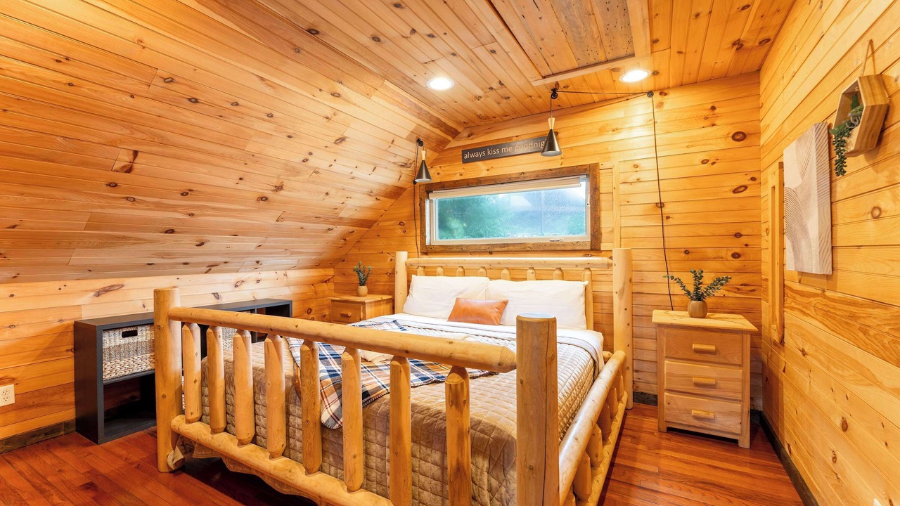Photo of Bedroom in South Pittsburg