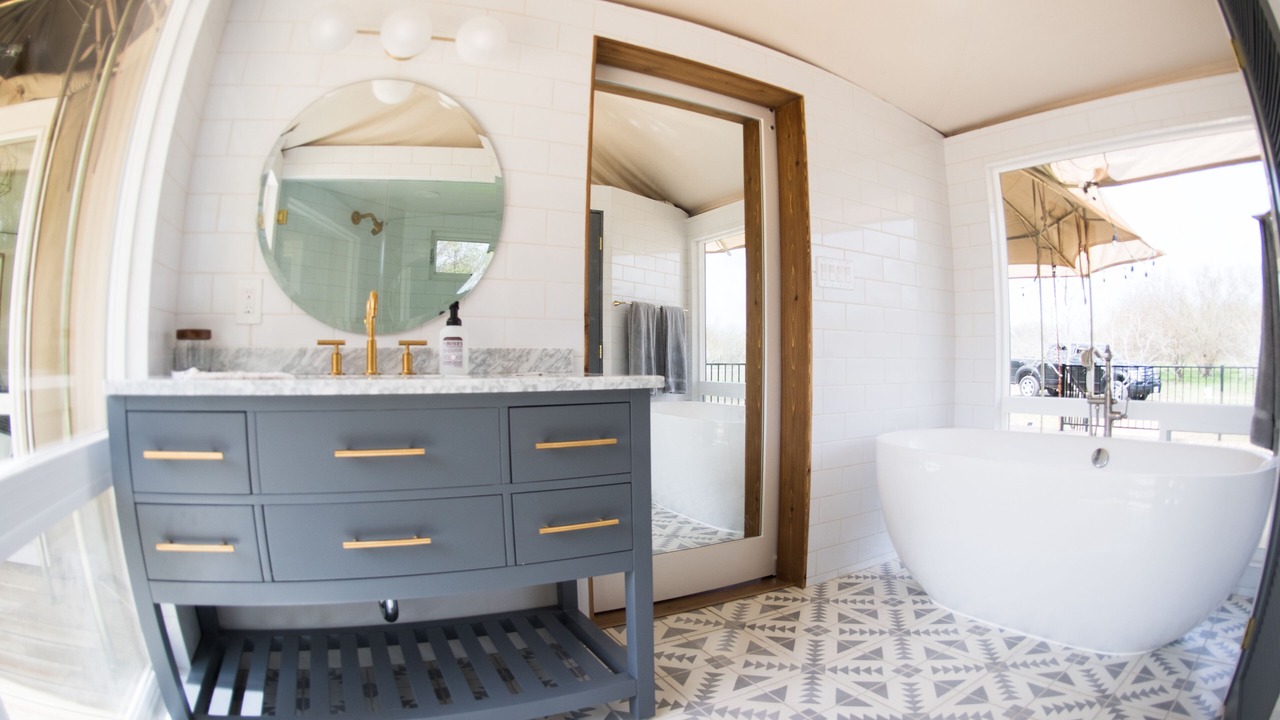 Photo of Bathroom in Fentress