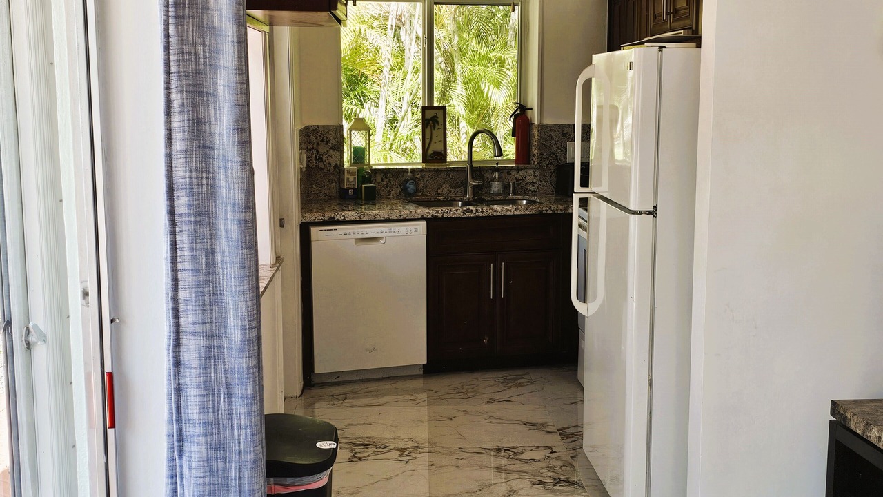 Photo of Kitchen in East Fort Lauderdale